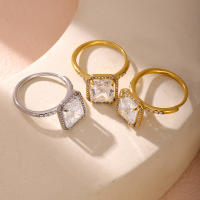 Encanto Anillo cuadrado de circón blanco para mujer, anillo de dedo de promesa de pareja chapado en oro de acero inoxidable de alta calidad, accesorios de boda de lujo, no se decolora, anillo de dedo índice de lujo ligero a la moda de acero de titanio - details 8