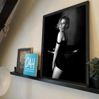 Póster HD De Scarlett Johansson Famosa Arte Para Decoración De Paredes Para Sala De Estar Hotel Barra De Café Material Papel Estilo Moderno - details 9