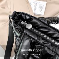 Bolso De Hombro De Nylon Puffer Para Mujer Invierno Bolso De Mano Chic Cuadrado Suave Cierre De Cremallera Estilo Versátil - details 11