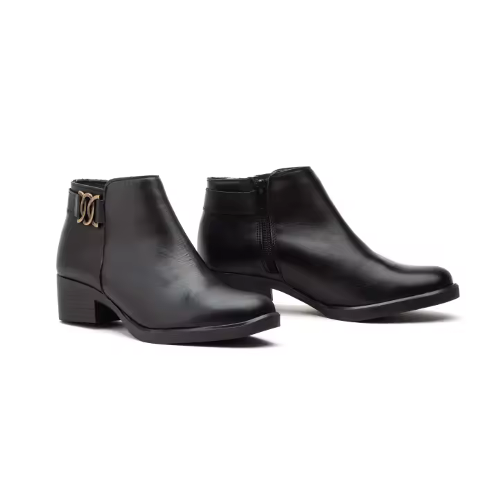 Mº6400 Negro  Botín Mujer Piel Negro Numeración: 35-41 Marca: JAM Descubre estos elegantes botines negros de piel natural, perfectamente diseñados y fabricados en España. Con su acabado liso y pulido, estos zapatos se destacan por su distinti - 1