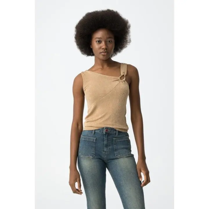 Marcas Mujer Ropa Tiffosi Tiffosi mujer ÚLTIMAS TALLAS CON DESCUENTOS Talla L con descuento Camisetas y tops REBAJAS Y OUTLET REBAJAS Y OUTLET MUJER OUTLET Camisetas, tops, blusas  Top asimétrico -Tiffosi- Fumy fungi - 1