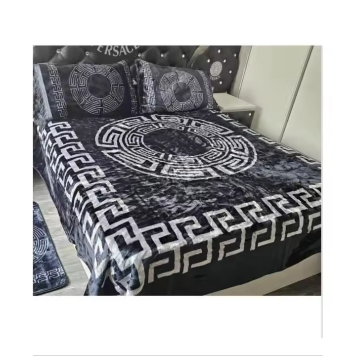 Manta Terciopelo Estampada de Negro versac / 200x240cm 100% poliéster para cama 135/150cm - 1