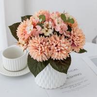 Bouquet De Flores Artificiales 6 Ramas Crisantemo Y Eucalipto Hojas De Hidranegra Para Decoración De Hogar Y Bodas - details 1