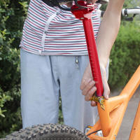 Aluminio Poste De Silla De Bicicleta Montaña 25.4*300MM Shockproof Tubo De Sillín Para Bicicleta De Carretera Y Montaña - details 6