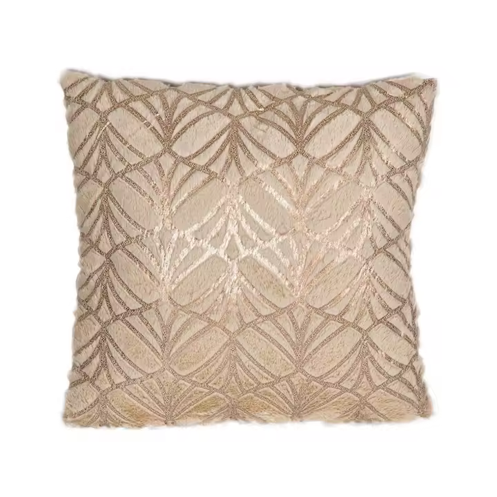 Cojín Relleno de Pelo Beige con Base Dorada Palma - Poliéster - Medidas 45x45x10 - Marca Presume de Casa - 1