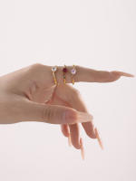 Encanto Anillo de circonia roja y rosa de lujo para mujer, de acero inoxidable, chapado en oro, Simple, para boda, regalo de joyería, resistente al agua
acero inoxidable con circonita cúbica impresionante ovalada clásica de lujo para mujer, joyería - details 4