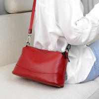Nueva Moda Bolso De Hombro Para Mujer En Cuero PU Diseñador Marca De Lujo Bolsos De Mujer Estilo Messenger Versátil Tapa Con Cierre De Cremallera Y Hebilla - details 5