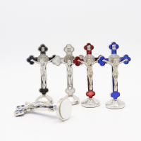 Cruz metálica decorativa para hogar, oficina, escritorio o automóvil – Artesanía creativa y objeto de decoración. - details 2