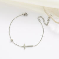 Pulsera De Cruz Para Mujer Simple Cadena Sencilla Con Encanto De Cruz Y CZ Brillante Joyería Moda Versátil Regalo Trendy - details 10