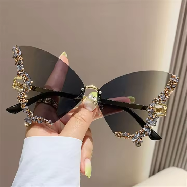 Gafas De Sol Vintage Para Mujer Con Diamantes Y Mariposa Lentes Plateados Gafas De Moda Bling Oversize Unisex - 1
