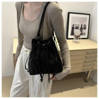 Bolso De Hombro Para Mujer De Cuero PU Con Cordón Y Dos Correas Medio Tote Y Hobo Bolsos De Mano Con Bolsillo Interior De Poliéster - details 13