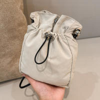 Bolso De Hombro Casual Versátil Mini Bolsa Para Teléfono Color Sólido Estilo Simple Bolsa Cruzada De Almacenamiento Material De Nylon - details 3