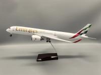 Modelo De Avión Emirates UAE A350 De 47cm Escala 1:142 En Resina Con Pista Regalo De Juguetes Para Colección Y Exhibición - details 5