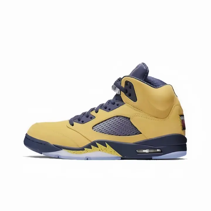 Basketball shoes White Breathable Flat Walking Trainers Casual Sneakers 5s Designer Men Sports Women Outdoor Running Shoes - 1