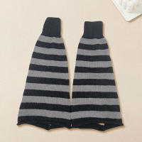 1 Pared De Calcetines Largos De Invierno Lolita Para Mujer Calcetines Góticos Con Rayas Calentadores De Piernas Y Brazos Kawaii Japoneses - details 3