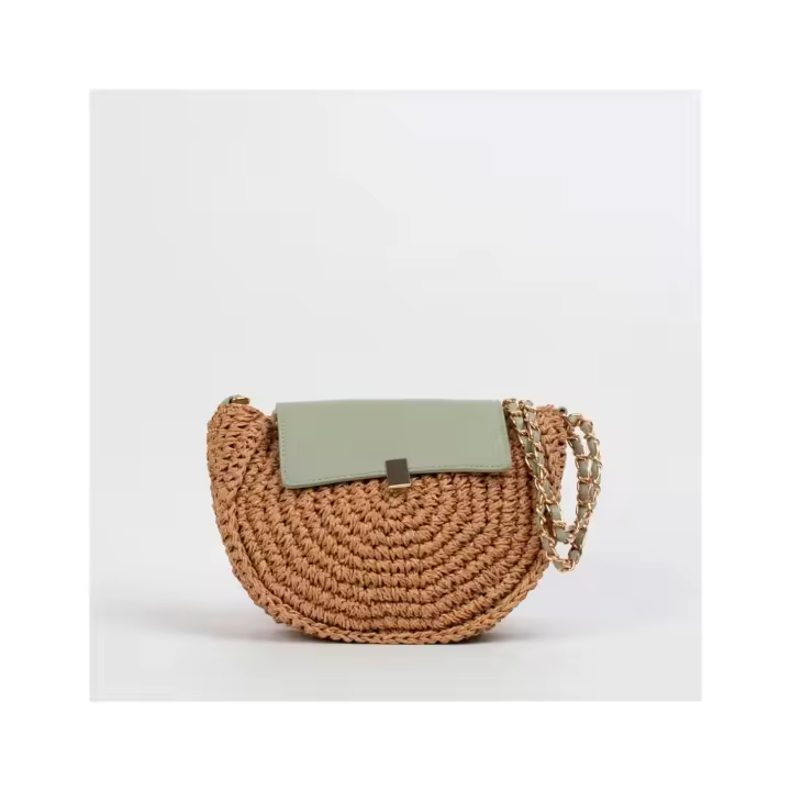Bolso rafia de mujer con bandolera semicircular color verde - 1