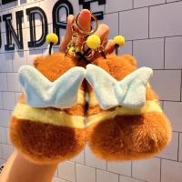 Colgante De Capibara Con Cola Vibrante Llavero De Peluche Con Alas De Mariposa Y Aletas De Delfín Ornamento Para Bolsos Y Ropa - details 0