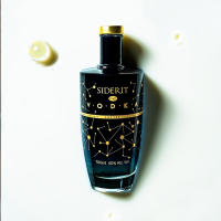 SIDERIT Vodka Lactée premium 40% Vol, 700ml, elaborado con azúcares de leche, 5 destilaciones y cuádruple filtración. 2 meses de maduración. Medallas y premios internacionales - details 0