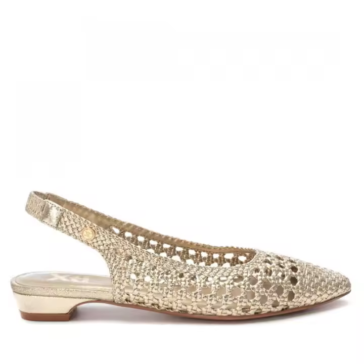 XTI 143585 01 Zapatos casual mujer 35723 25V SALON DESTALONADO TRENZADO ORO - 1