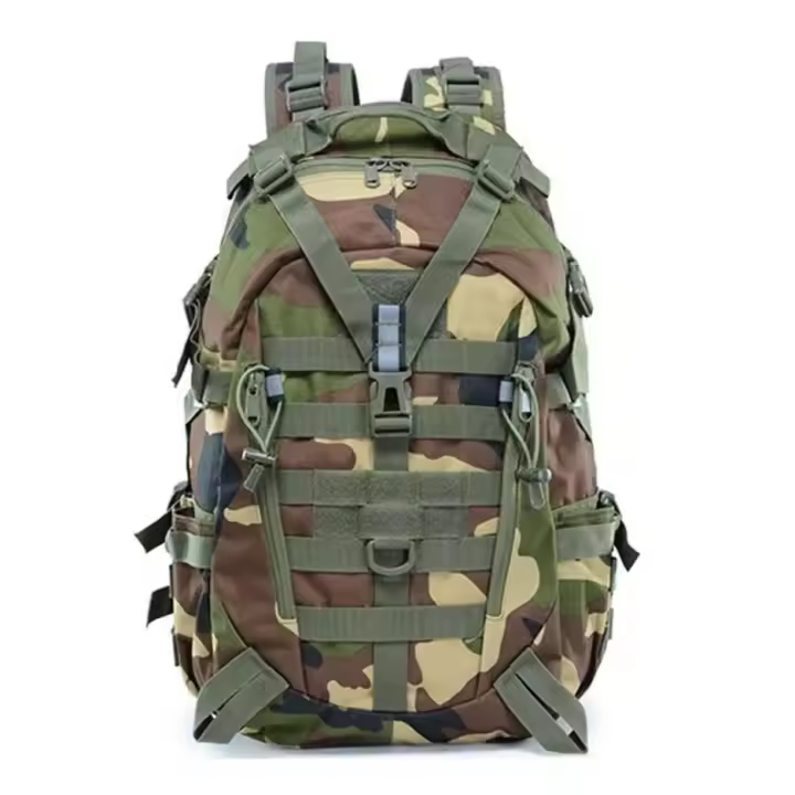 Mochila táctica Cruce 30 Litros-Unisex-Multifuncional, Impermeable y con Sistema de Muelles EDC. Ideal para Viajes y Actividades en Aire Libre Como - 1