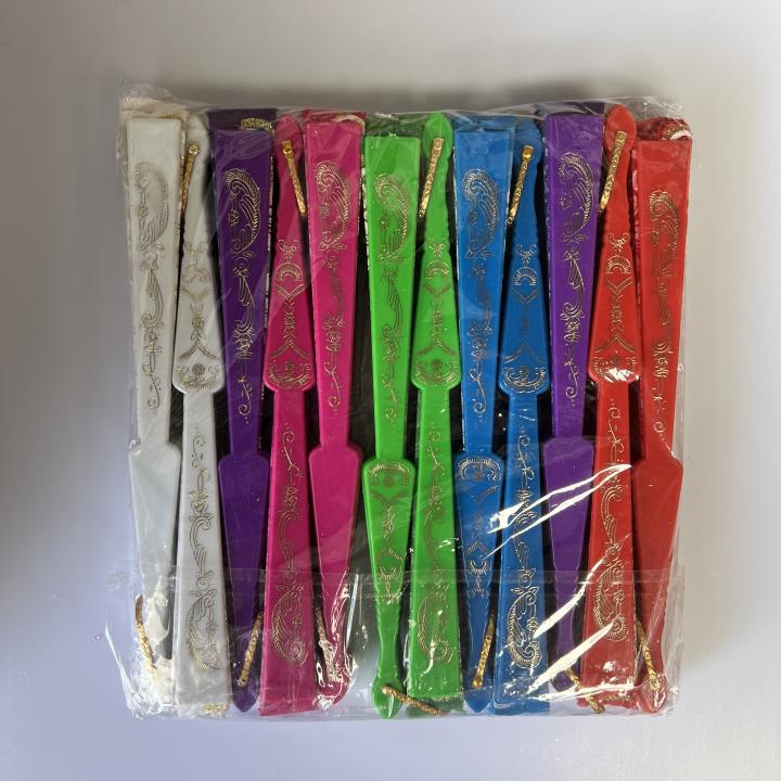 Pack de 12 Abanicos de Plástico y Tela, 6 Colores