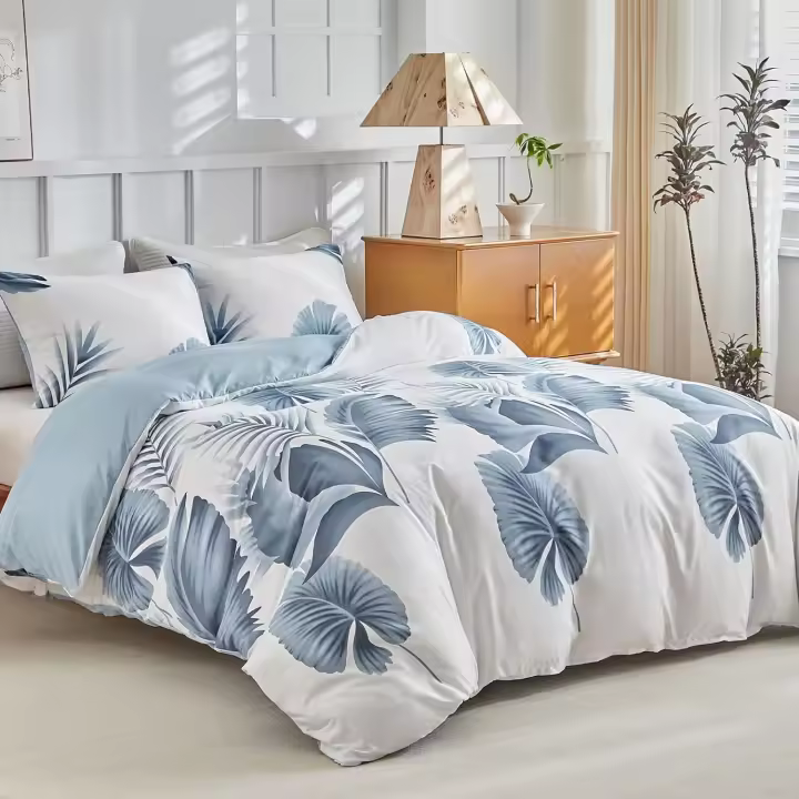 Lekesky Double Duvet Cover Set 260 x 240 cm, 3-Piece Microfibre Duvet Cover with Watercolour Pattern, Including 1 Duvet Cover 260 x 240 cm + 2 Pillowcases 50 x 80 cm, Blue Leaves - 1