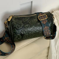 Bolso De Hombro Cruzado Estilizado Chino Para Mujeres Bolso Cilíndrico Con Relieve De Flor Cierre De Cremallera Material PU Y Lona Interior - details 1