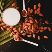 Body Milk Vegano Almendras Dulces 400ml Vitarelle  – Hidratante, Nutritivo y Suavizante - details 1