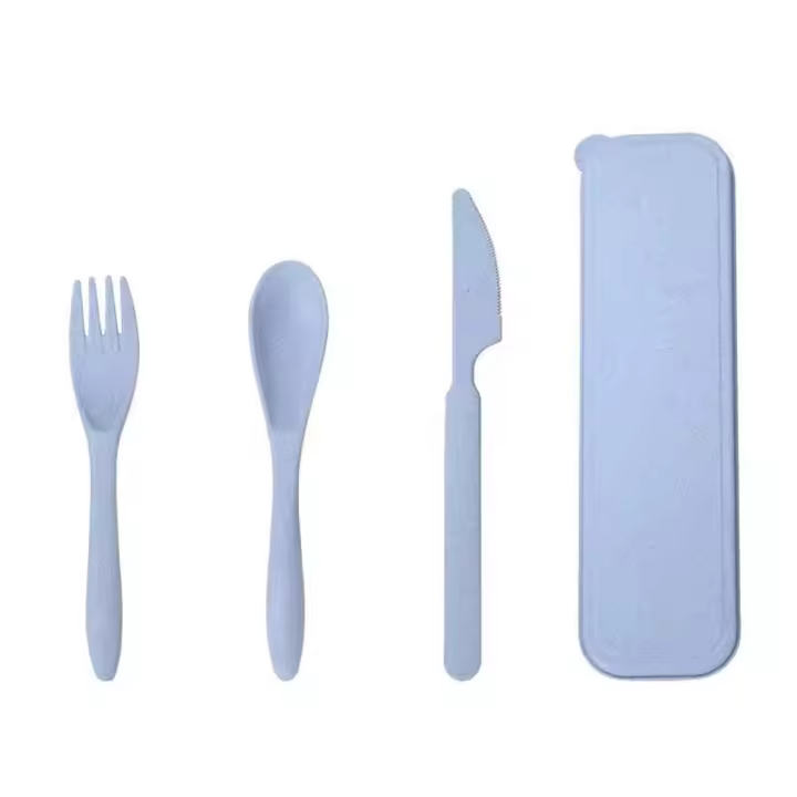 cubiertos de viaje portátiles de plástico para picnics en camping - 1