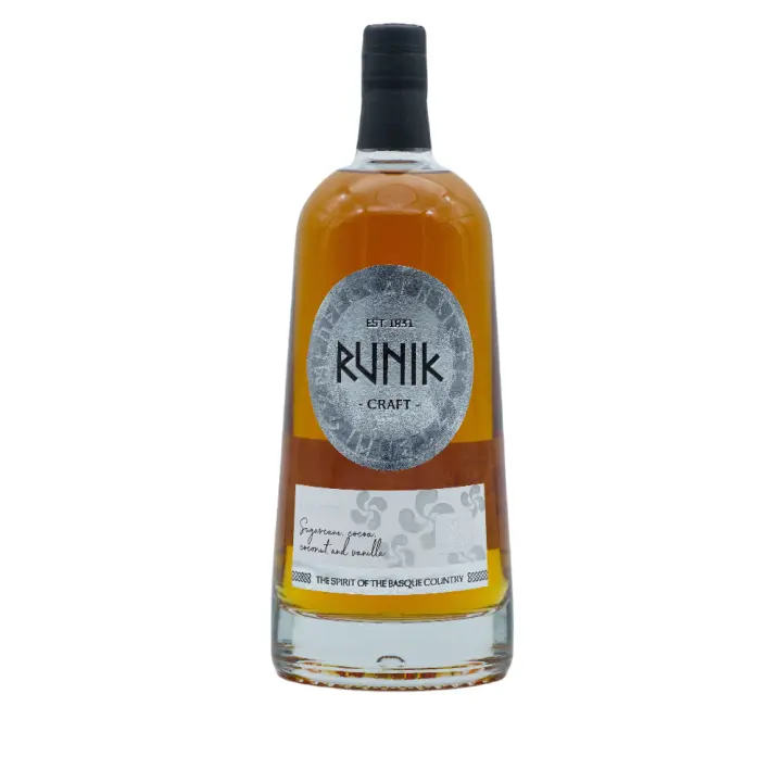 Destileria Acha - Runik Ron CRAFT. 8 años . Botella 700ml - 1