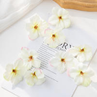 50PC Flores Artificiales De Seda Para Manualidades DIY Caja De Caramelos Navidad Coronas De Navidad Decoración De Hogar Y Boda Cherry - details 1
