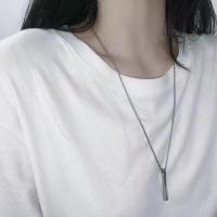 Collar De Acero Titánico Para Hombres Estilo Japonés Y Coreano Minimalista Con Medalla Personalizada Camiseta Unica - details 2