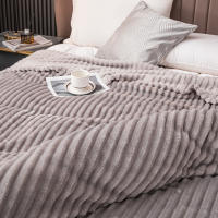 Manta De Ternura Sólida Rayada Flannel 1pc Suave Y Cálida De Poliéster Para Sofá Y Dormitorio Cubierta De Cama - details 3