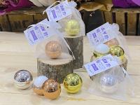 Bálsamo de labios con aroma a vainilla en bolsa de regalo tarjeta con mensaje para los detalles de invitados de boda comunion bautizo cumpleaños aniversarios regalos para mujer ideal como regalo de empresa negocio comercio celebración - details 2