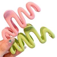 Pinza Para El Cabello De Gelatina Colorida Para Mujeres Y Niñas Diseño Coreano Fashion Simple Y Dulce Clip Para El Cabello Irregular Accesorio De Moda Para Todas Las Estaciones - details 3