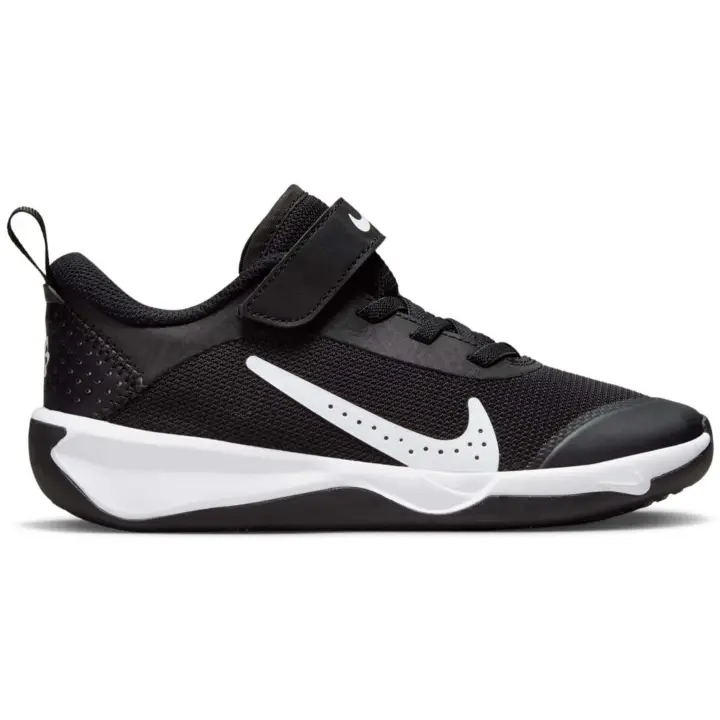 Zapatillas Nike Omni Multi-Court para niños en color negro - 1