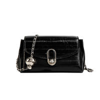 Bolso De Hombro Cruzado De Cuadrado Pequeño Para Mujer En Plata Moda De Trabajo Bolso De Mano Con Cadena De Plata - details 0