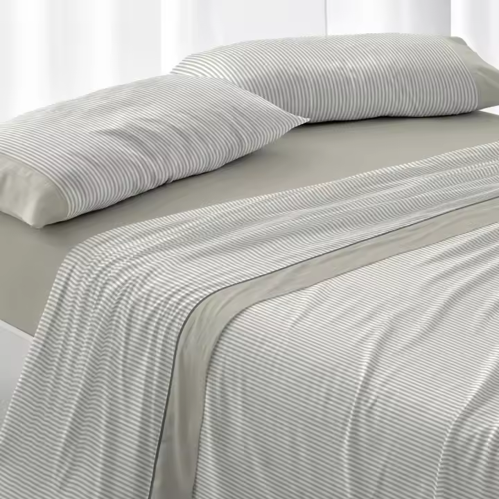 Juego sábanas Diseño 546. BURRITO BLANCO. Incluye sábana encimera, bajera y 1/2 fundas de almohadas. Estampado con un diseño de rayas.Disponible en color  Rosa, beige y azul. 100% Algodón. Tamaños 90, 105, 120, 135, 150, 150-160, 180 y 200cm - 1