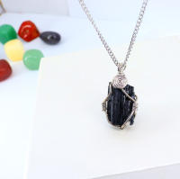 Colgante Turmalina Negra En bruto 100% Natural Genuina Sin Pulir Piedra Natural Mineral Cristal Curativo Meditación - details 1