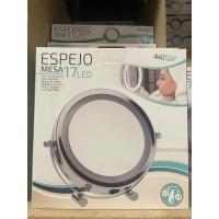 Espejo de Mesa Bath&Go con 17 LED: Iluminación Perfecta, Doble Cara con Amplificación x5, Fácil de Instalar, Materiales de Alta Calidad, Ideal para el Aseo Personal y Maquillaje - details 0