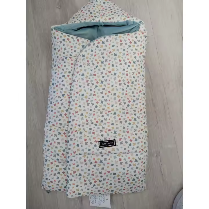 Saco capazo invierno con capucha modelo Usoa Verde Oh Baby Rosy fuentes - 1