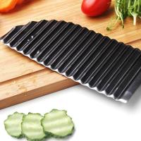 Crinkle Potato Chip Cutter Crinkle Cutting Tool Stainless Steel Wavy Cutting Tool Vegetable Wavy Blade Cutter for Vegetables Potatoes Onions - details 2