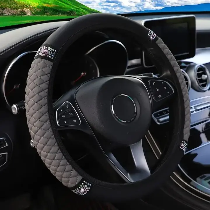 Cubierta De Volante De Coche En Cuero PU Con Diamantes Artificiales Tamaño 14.57-14.96 Pulgadas Nueva Cubierta De Volante - 1