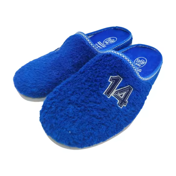 Zapatillas de casa  para hombre  de verano con puntera cerrada Marca Flossy cómodas, flexibles, ligeras y gran confort , con plantilla extraíble y suela perfumada , antideslizante , fabricadas en España ,suaves y tiernas. Calzado para el hogar ideal - 1
