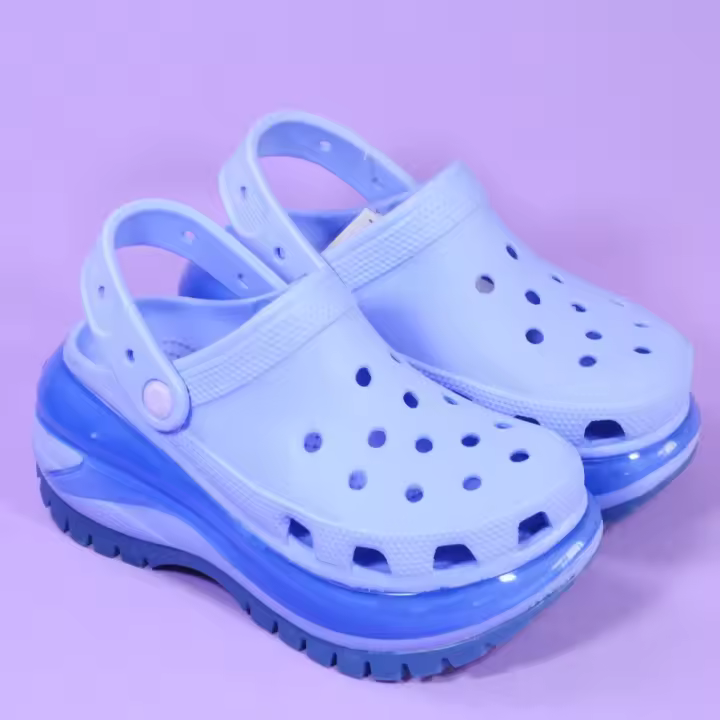 Cro Classic Mega Crush Clog - Sandalias Negeras para Mujer - Suela Crush Extra Gruesa - 1