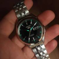 Reloj Automático hombre Seiko 5 SNKL23K1 38mm dial negro correa acero inoxidable - details 4