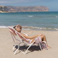 Flamingueo Silla Playa Agujero Acolchado Cabeza y Brazos Reclinable 5 Posiciones Reposapiés y Reposabrazos Confort Asas Mochila Fácil Transporte 83,2 x 66,7 x 97 cm - details 7