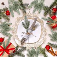 Guirnalda De Ramas De Pino Artificial Verde Para Navidad Decoración De Casa Falsas Plantas Verdes Estilo Nieve Cubierta DIY De Navidad - details 2