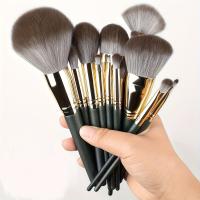 Conjunto de 14 broches de maquillaje de Lujo-Broches profesionales de Felpa Verde para detalles completos de Rostro y Ojos-Ideal para base, Contour y difuminado - details 1