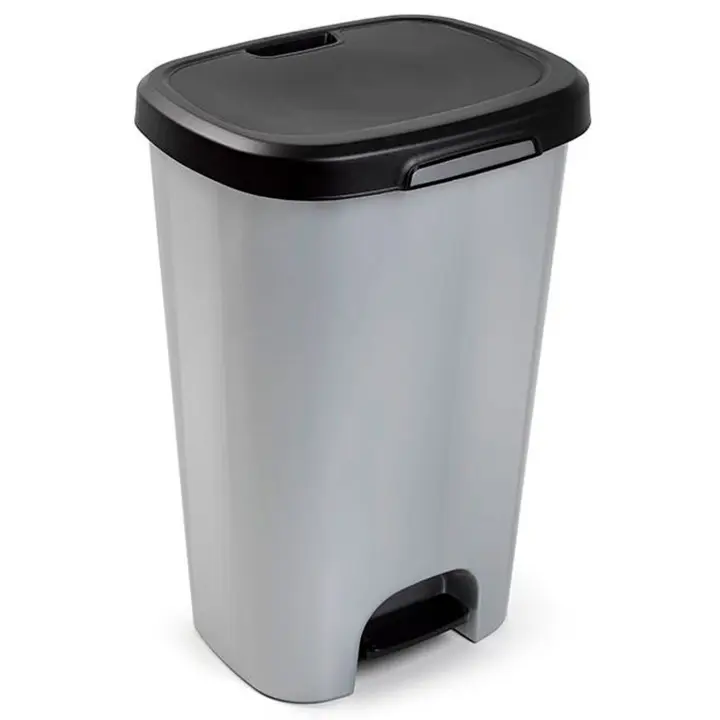 Tradineur - Cubo de basura con pedal, plástico, contenedor residuos, papelera, reciclaje, fácil vaciado, fabricado en España (Negro y plata - 50 litros - 62 x 41 x 35 cm) - 1